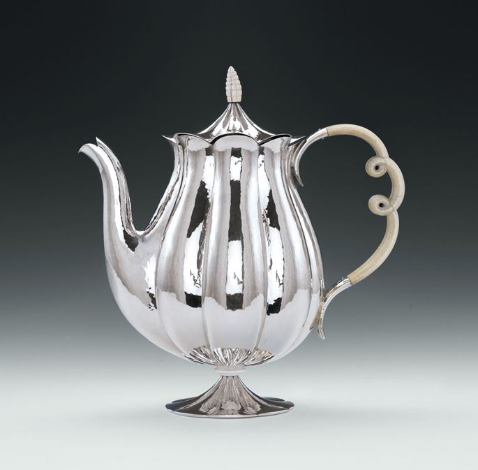 Josef  Hoffmann - MUSEUM-QUALITY SILVER TEA SET consisting of: teapot, creamer, covered sugar bowl, sugar tong, tray   | MasterArt